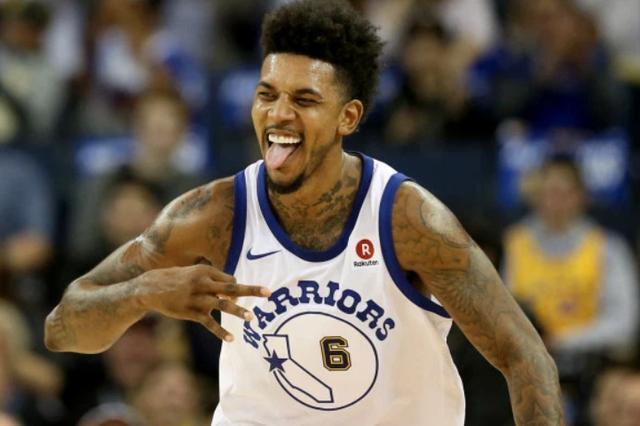 杨瀚森下半场防守端和篮板球卡位意识都有提升 期待更好表现！（下半场杨瀚森防守与篮板卡位意识明显提升，期待更出色发挥！）