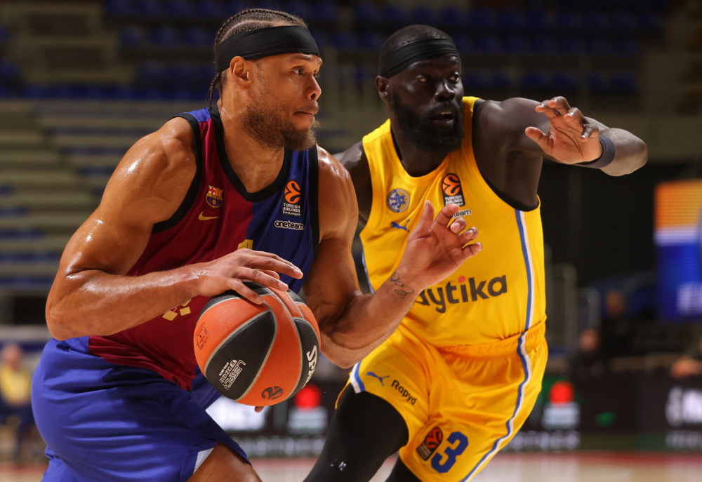 博主：内马尔膝伤手术将由曾效力海港的爱德华多医生主刀（博主称内马尔膝部手术将由前海港队医爱德华多主刀）