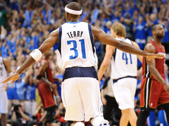 莫雷托：那不勒斯要和国米争焦瓦内，维罗纳愿意夏窗出售（莫雷托：那不勒斯欲与国米抢焦瓦内，维罗纳考虑今夏放人）