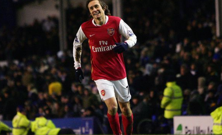 布朗尼：不在家里陪伴家人度过圣诞时刻的人马上就只有我了（布朗尼：圣诞节不在家陪伴家人的人很快就只剩我一个了）