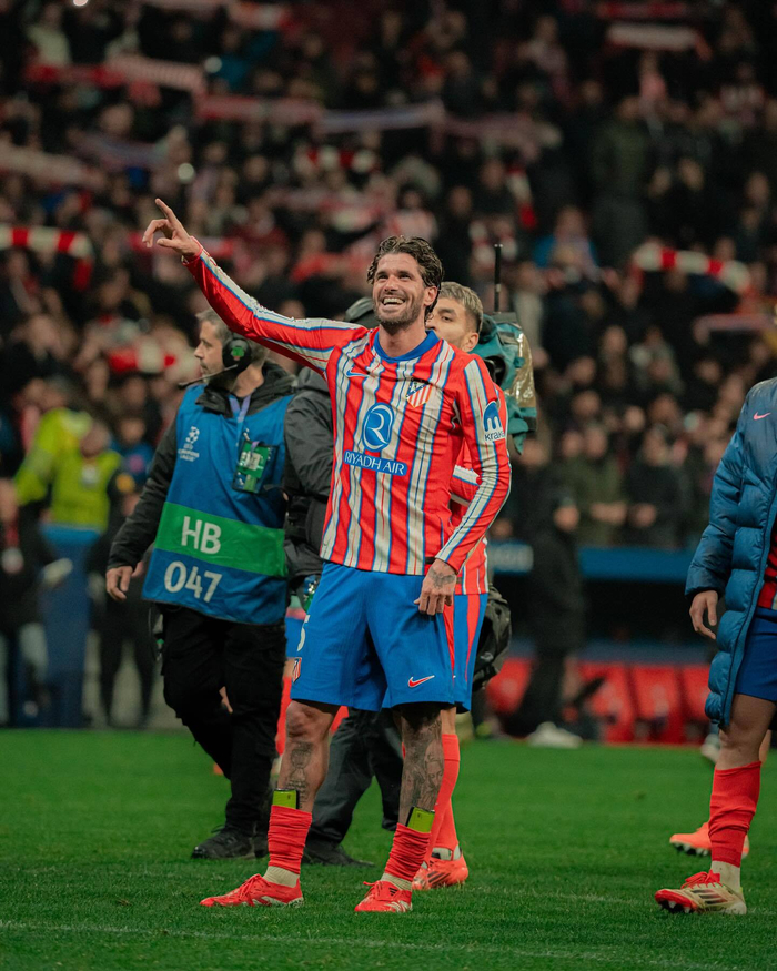 浙江vs海牛：双方均4外援首发，王钰栋出战，汪士钦替补（浙江对阵海牛：两队皆四外援先发，王钰栋出战，汪士钦替补）