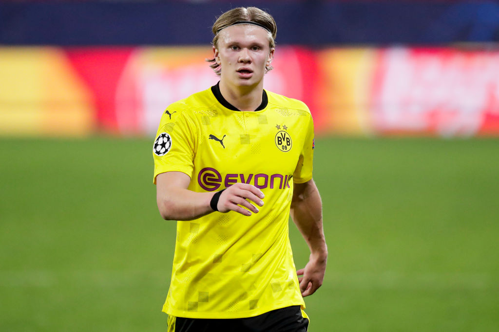 官方：明夏世界杯上下半场中段有强制补水时间，每次3分钟（官方：明夏世界杯每半场中段将设强制3分钟补水暂停）