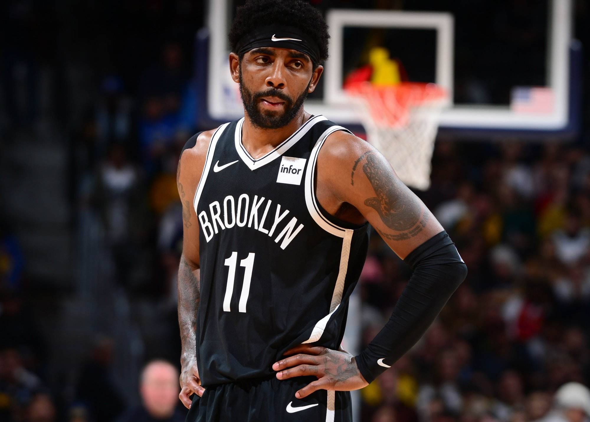 芝加哥公牛球员诺亚·埃森格因伤报销，NBA生涯受挫，发展联盟表现亮眼，未来仍有潜力。（芝加哥公牛球员诺亚·埃森格赛季因伤报销，NBA之路受阻，发展联盟高光，未来可期。）