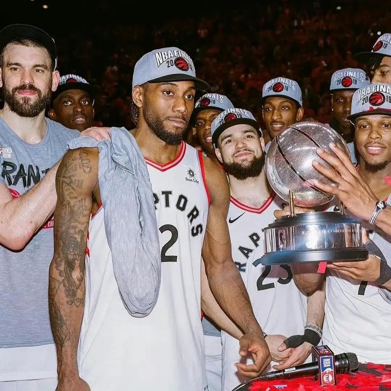 中超联赛总结：积分榜前三分析,（中超赛季回顾：积分榜前三队解析）