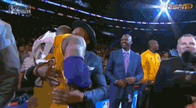 罗马诺：切尔西认为埃斯特旺是完美签约，愿笑着支付浮动条款（罗马诺：切尔西视埃斯特旺为理想引援，愿欣然支付附加条款）