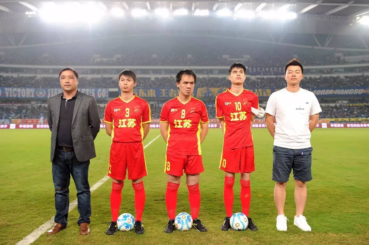 韩足晚报（2025.11.27）城南客场爆冷淘汰首尔衣恋（韩足晚报（2025.11.27）：城南客场上演冷门，淘汰首尔衣恋）