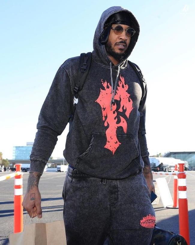 杜兰特关键补篮逆转比赛（杜兰特关键补篮助队完成逆转）