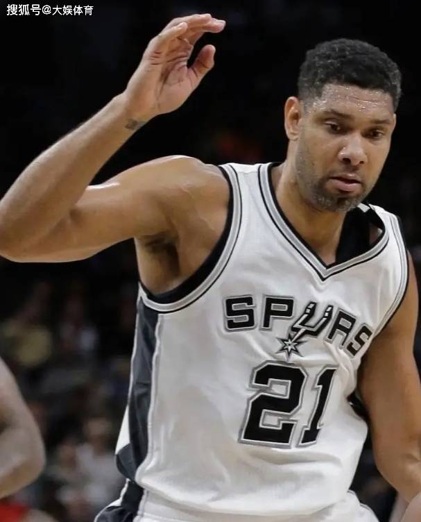 火箭过山车式的表现背后：球队松懈与策略调整（火箭为何忽上忽下：松懈心态与策略调整的叠加效应）