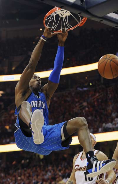 吉拉西无缘2025非洲足球先生奖，他的哥哥在社媒表达不满（吉拉西无缘2025年非洲足球先生，其兄在社交媒体表达不满）