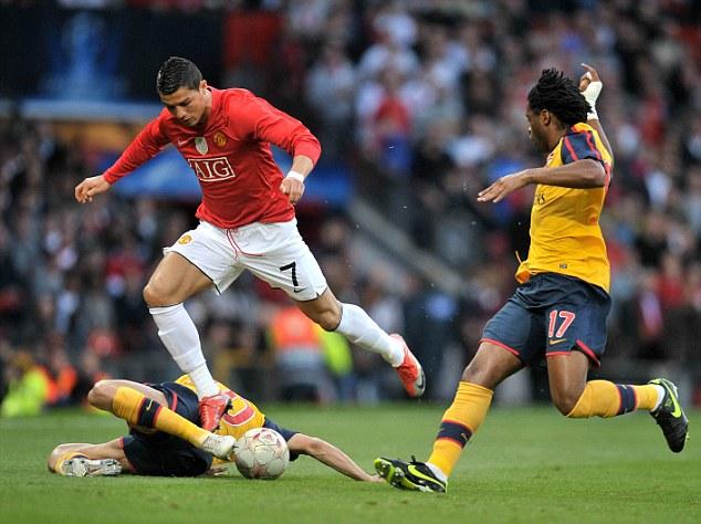 卡佩罗：伊尔迪兹需要自由空间，进攻时应该让他随性一些（卡佩罗：伊尔迪兹需要更大自由度，进攻端应放手让他发挥）