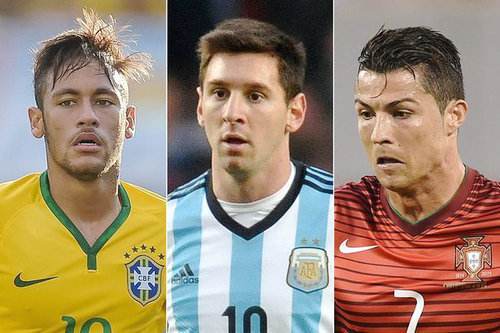 英国女歌手利帕现场观看阿根廷国家德比，并与里克尔梅合影（英国歌手利帕现身阿根廷国家德比，与里克尔梅合影留念）