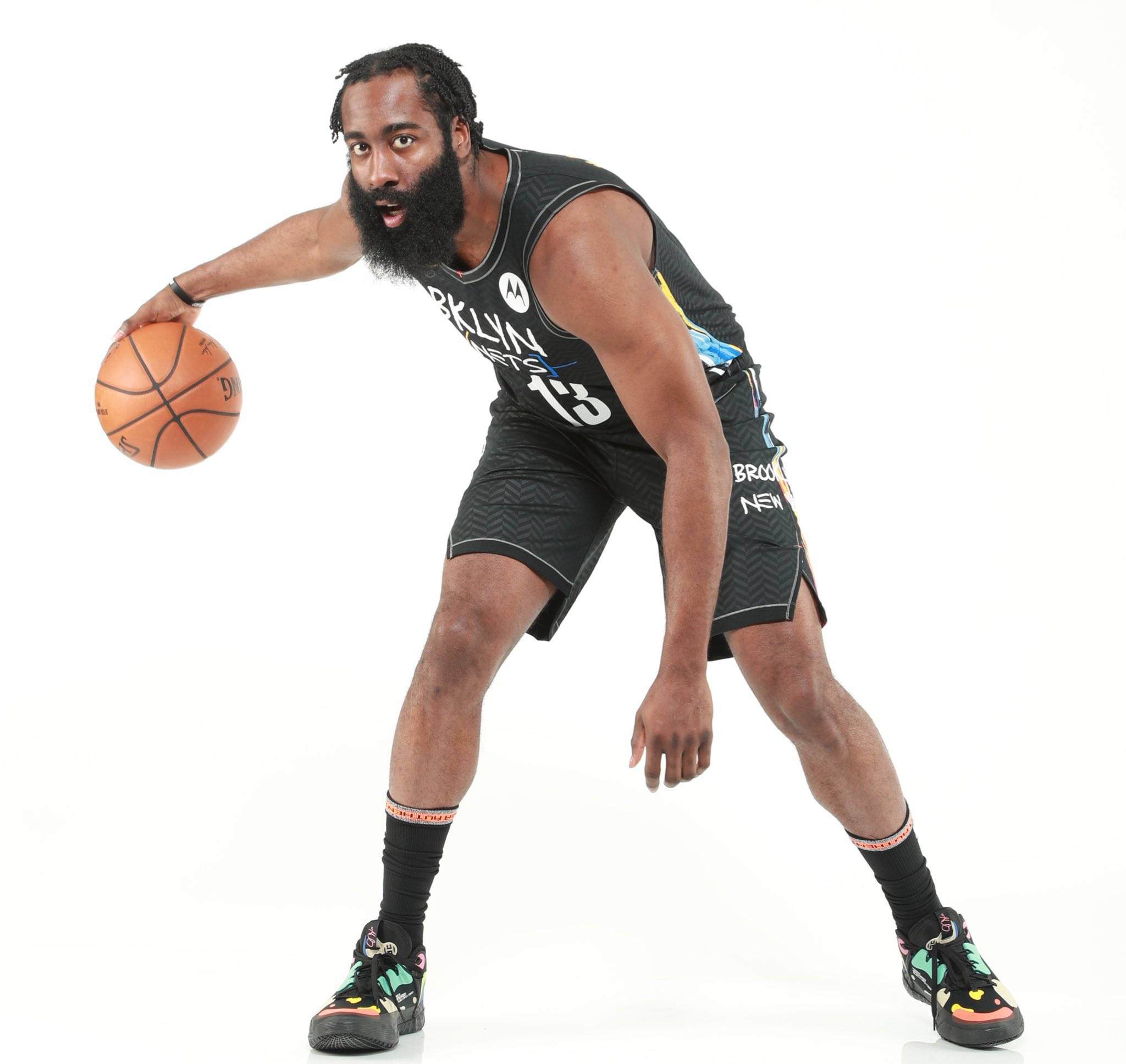 传记作者：莱万年少时常因身材自卑；他与渣叔的关系起初不好（传记作者披露：莱万少年因体型自卑，与渣叔最初关系不佳）