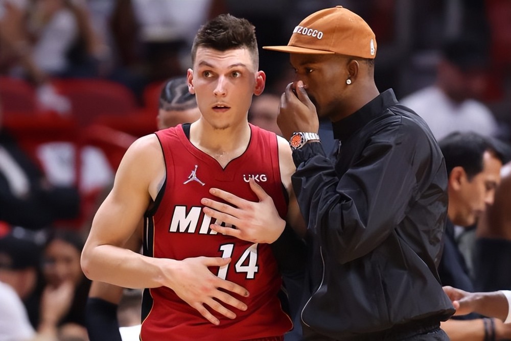 邮报：爱尔兰U19女足比赛前，现场却误放了英国国歌（邮报：爱尔兰U19女足赛前现场误播英国国歌）