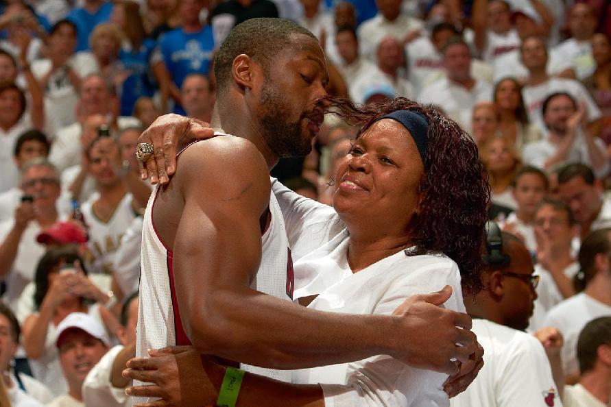 苏亚雷斯：感谢俱乐部的支持和帮助，希望亚泰能尽快回到中超（苏亚雷斯致谢俱乐部：盼亚泰早日重返中超）